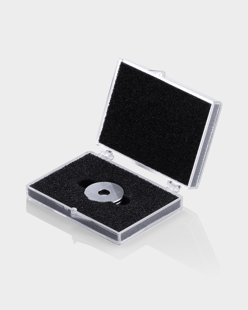 Control ring, metal test specamin for controlling displacement of hardness testers