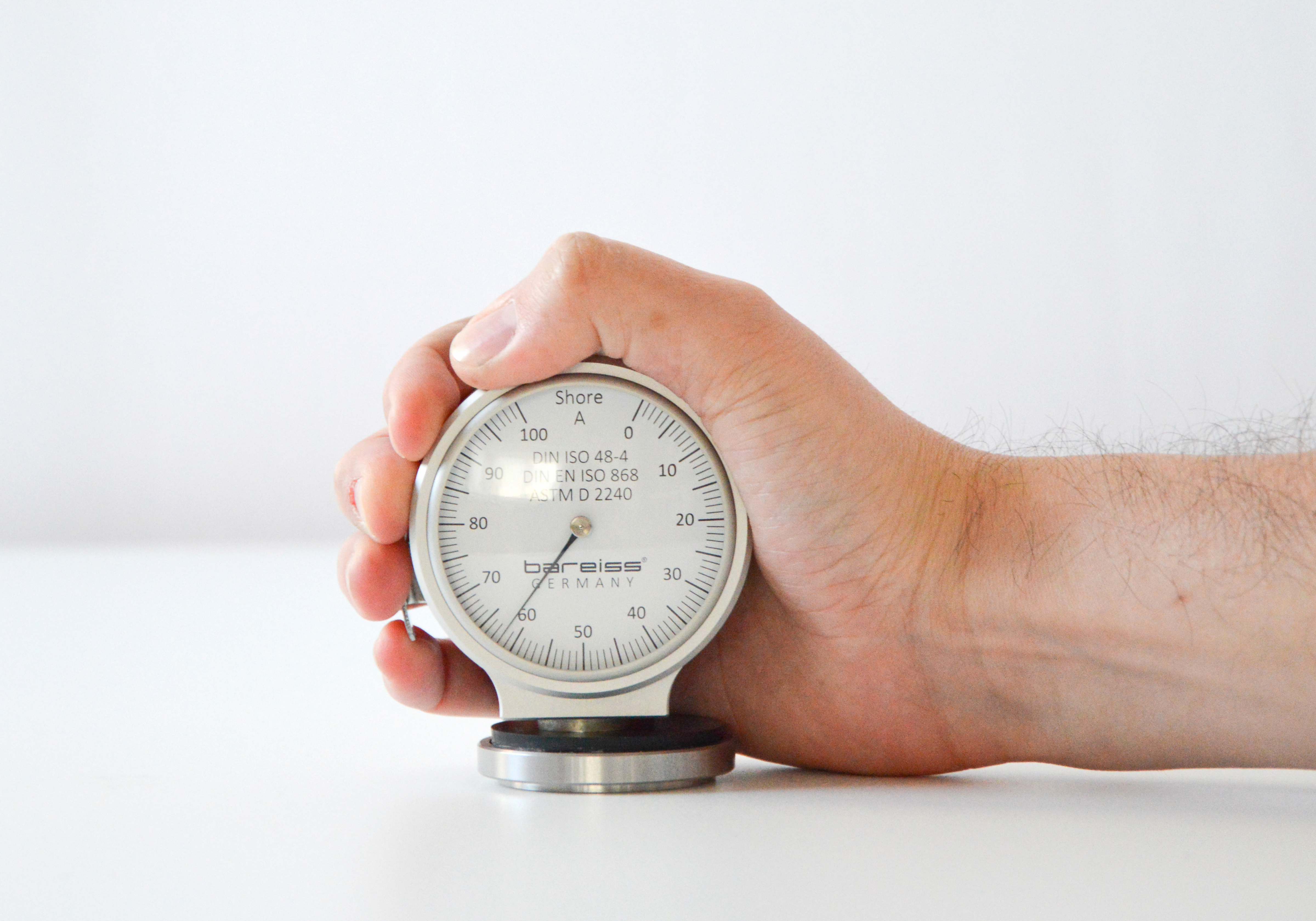 Reference measurement analog durometer HP on Standard Block
