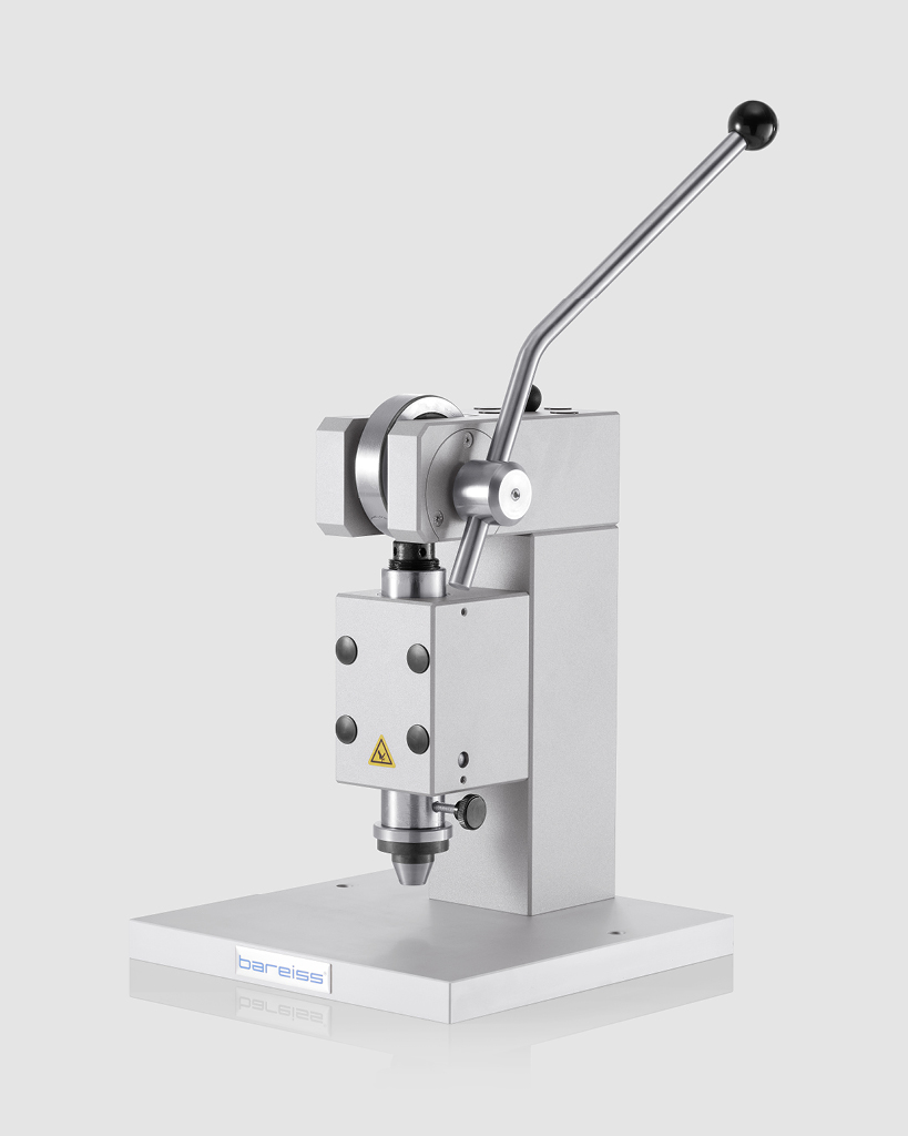 Sample preparation with Punching press SP 1000, manual
