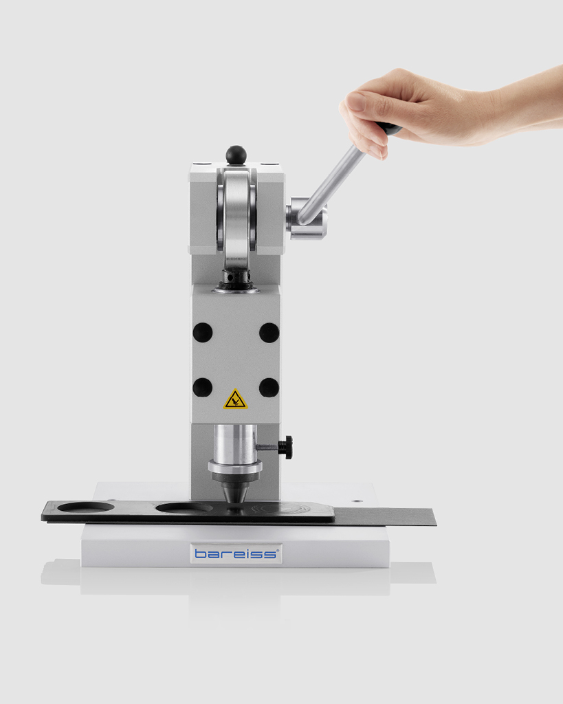 Production test specimens with Punching press SP 1000, manual